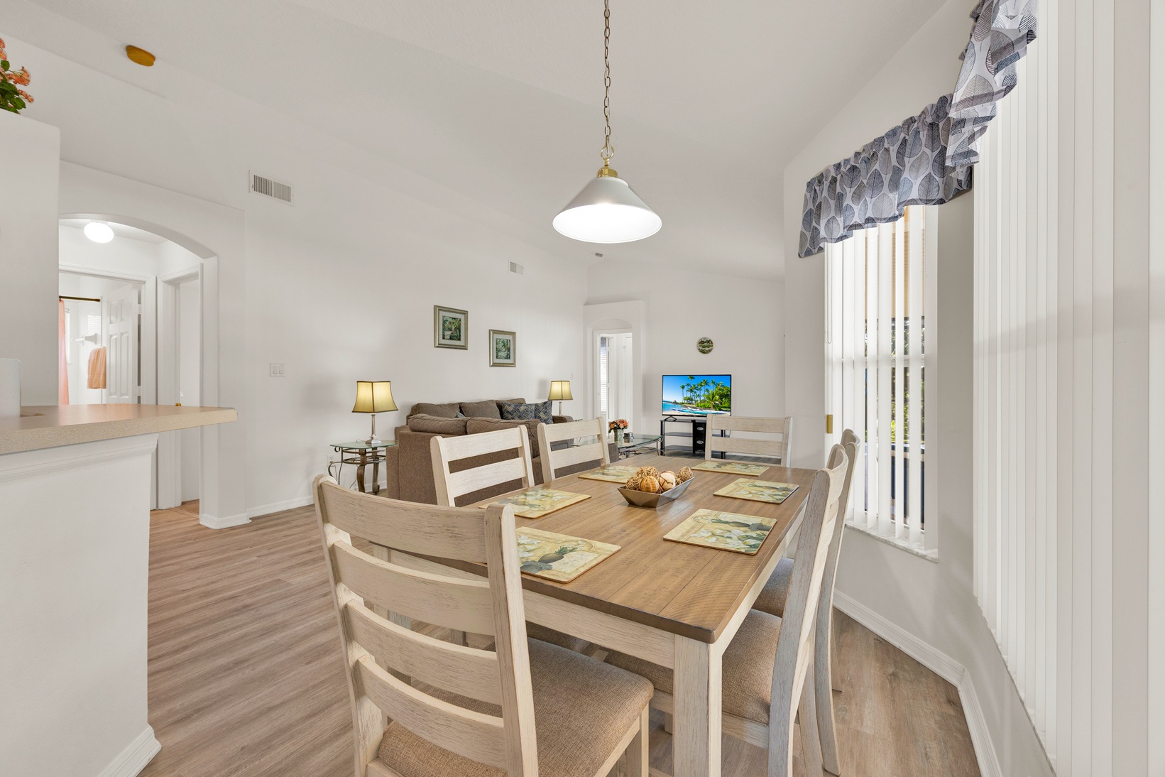 Casual breakfast nook dining area