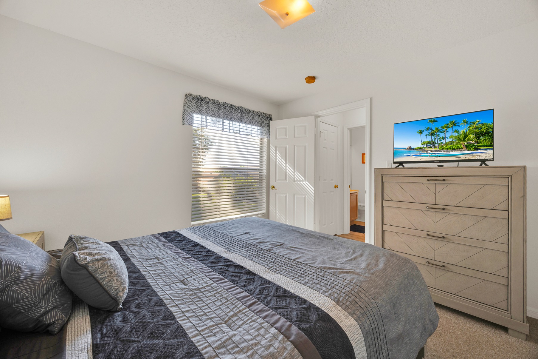 Queen bedroom storage and wardrobe space